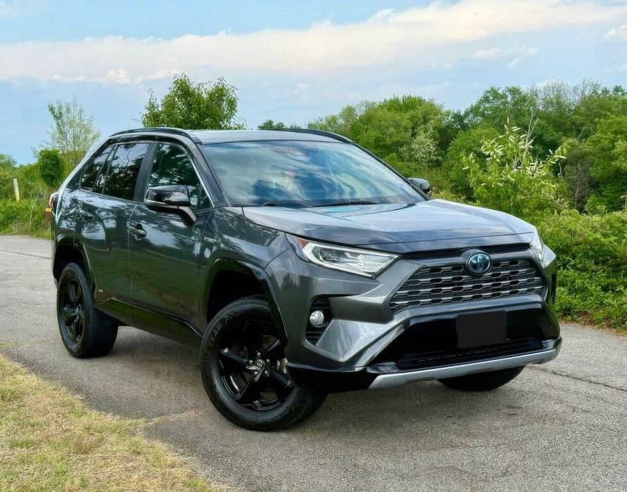Toyota RAV4 Hybrid XSE      2021