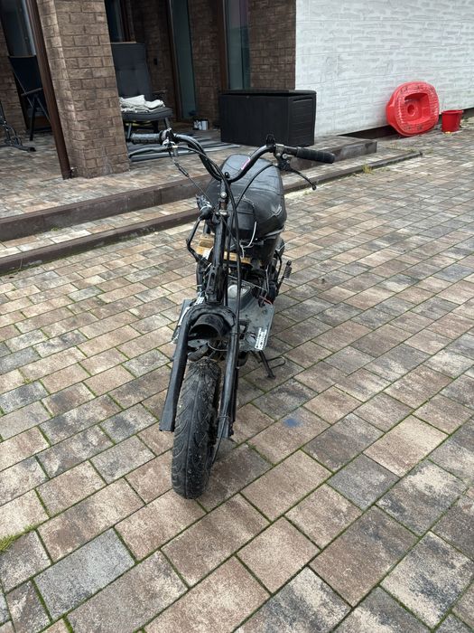 Скутер на документах