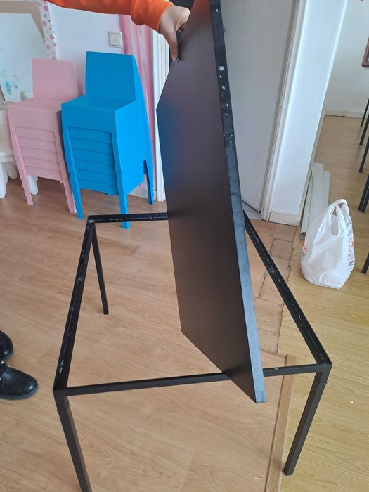 Mesas de ferro pequenas