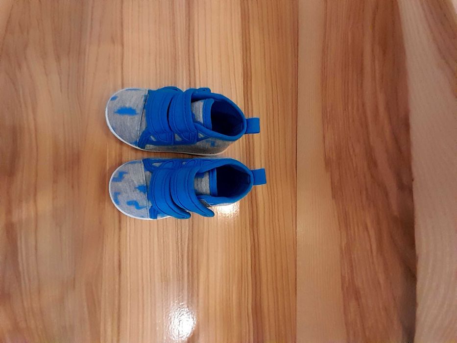 Adidaski niemowlęce r 20