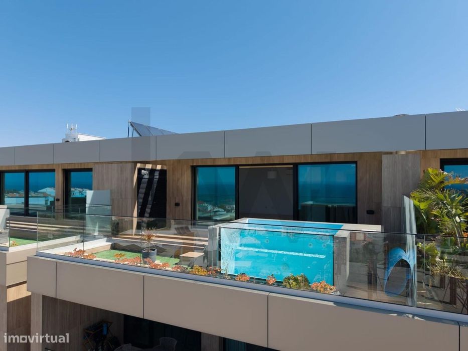 Penthouse T2 de Luxo com Terraço e Jacuzzi Privado | Vista Mar 180º