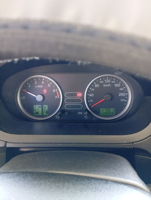 Ford Fiesta 1.25 (2005) – Apenas 139.000 km – 5 Lugares (Com AC)
