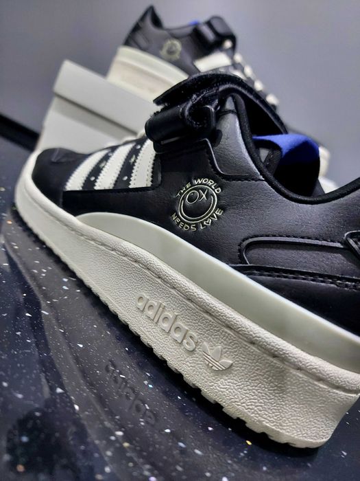 Adidas buty sportowe Forum Low SARAIVA r. 43 1/3