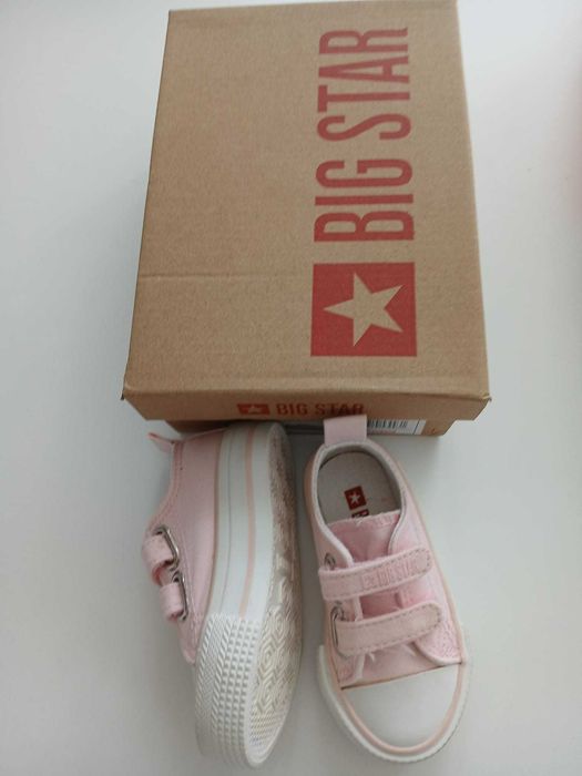 buciki dla dziewczynki 3 pary(nike .big star) plus gratis