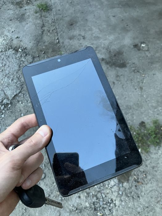 Продам планшет Asus k00e fonepad на детали