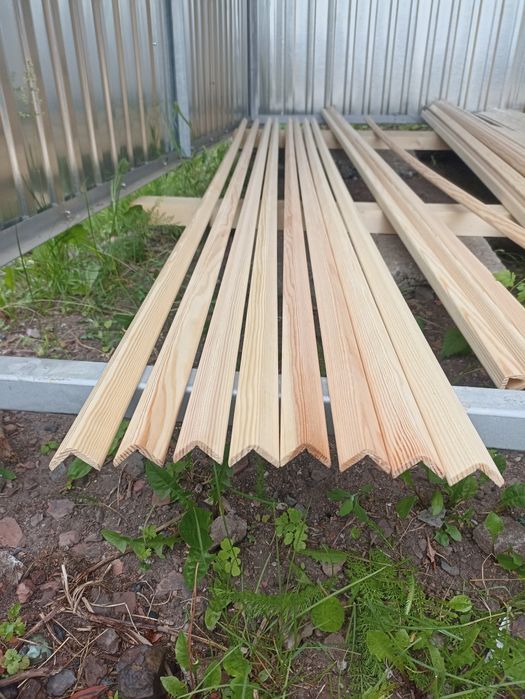 Listwy wykończeniowe.