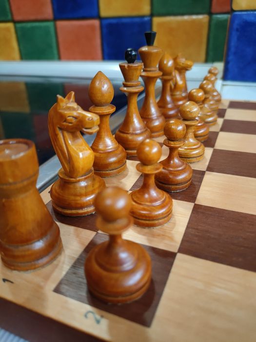 Игровой набор деревянные резные шахматы 60 годов