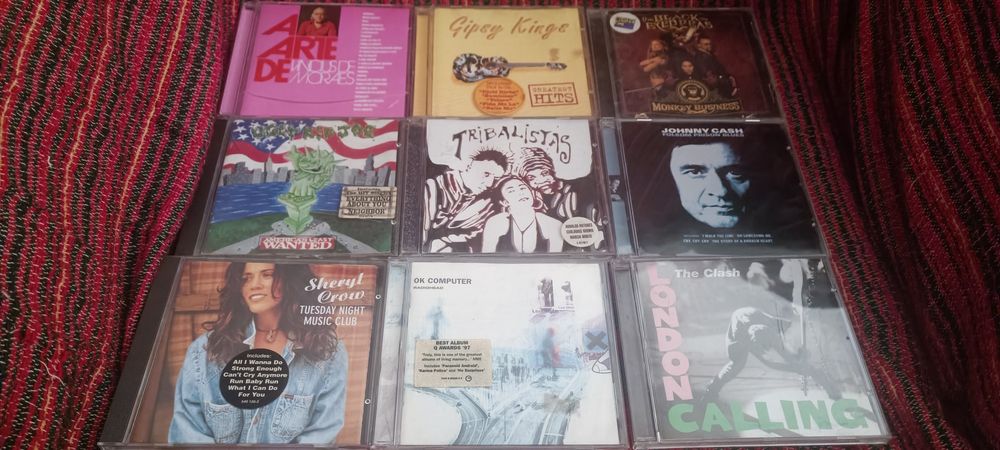 Lote de CDs de música