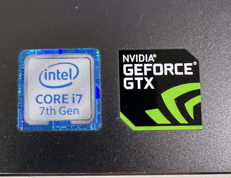 Lenovo i7 | 16GB RAM | GTX 1050 Ti 4GB | SSD | Rápido (Gaming/Estudos)