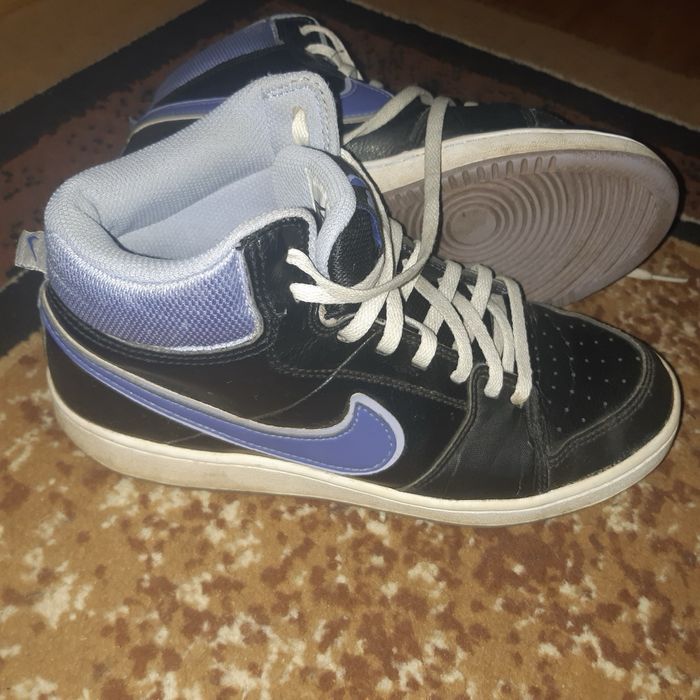 Кросівки Nike р.37,5