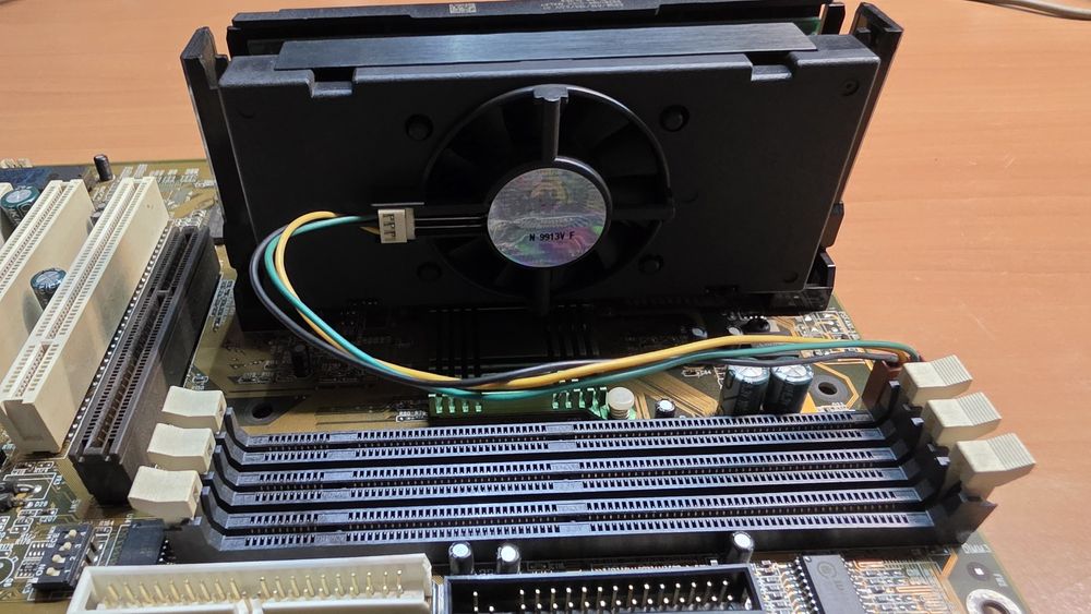 motherboard antiga MSI MS-6119