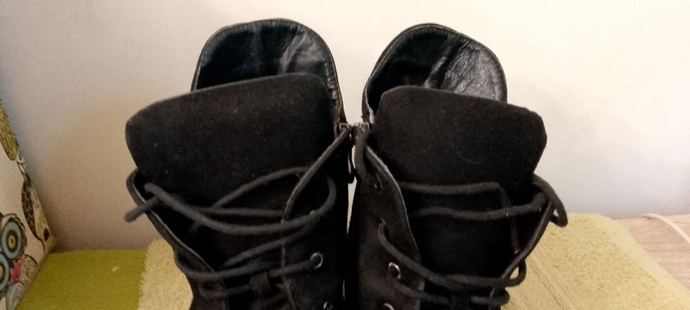 Czarne buty rozm.40