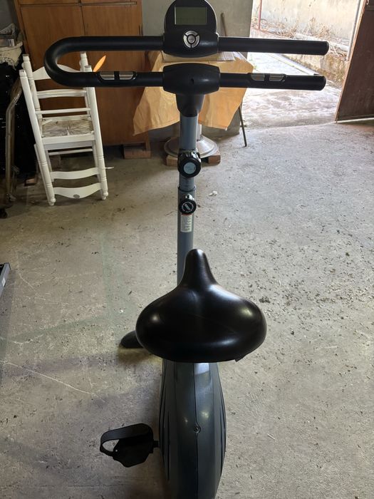Passadeira e bicicleta