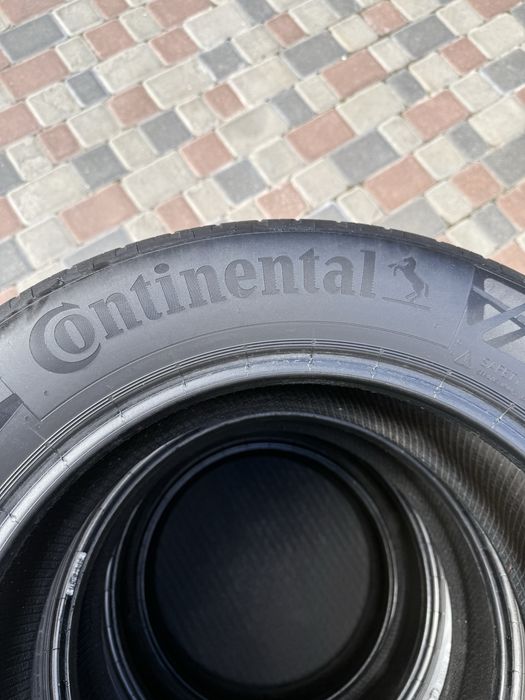 215/60r17 шини  Continental
