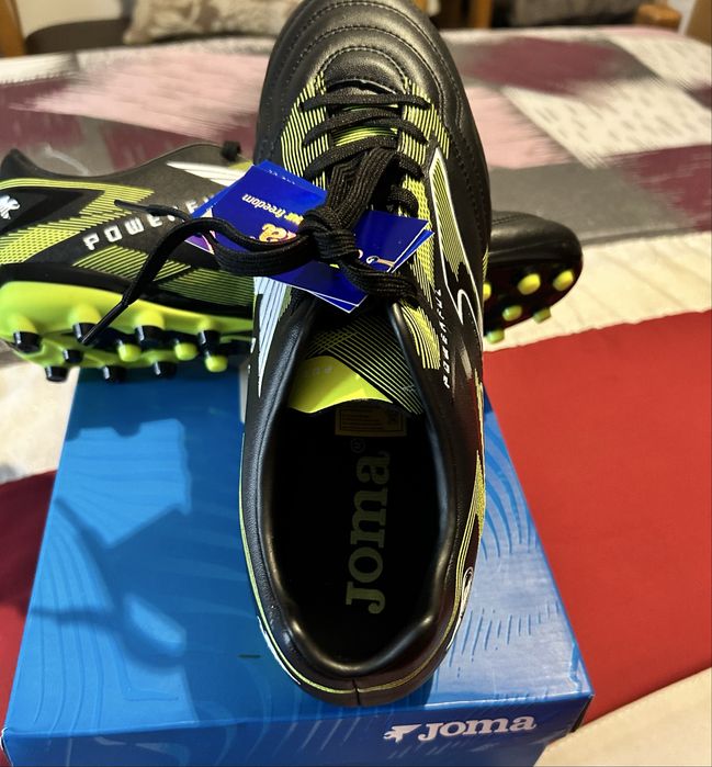 Chuteiras da Joma Novas en caixa