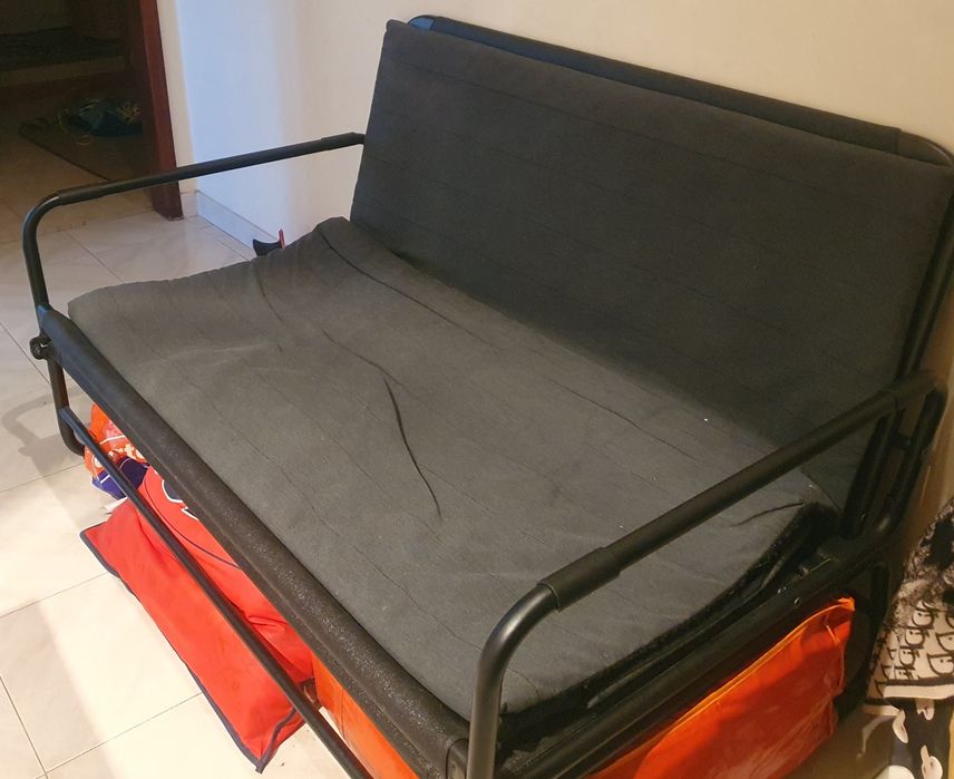 Sofá cama - IKEA