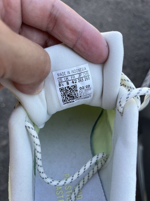 Кросівки Adidas zx22 boost