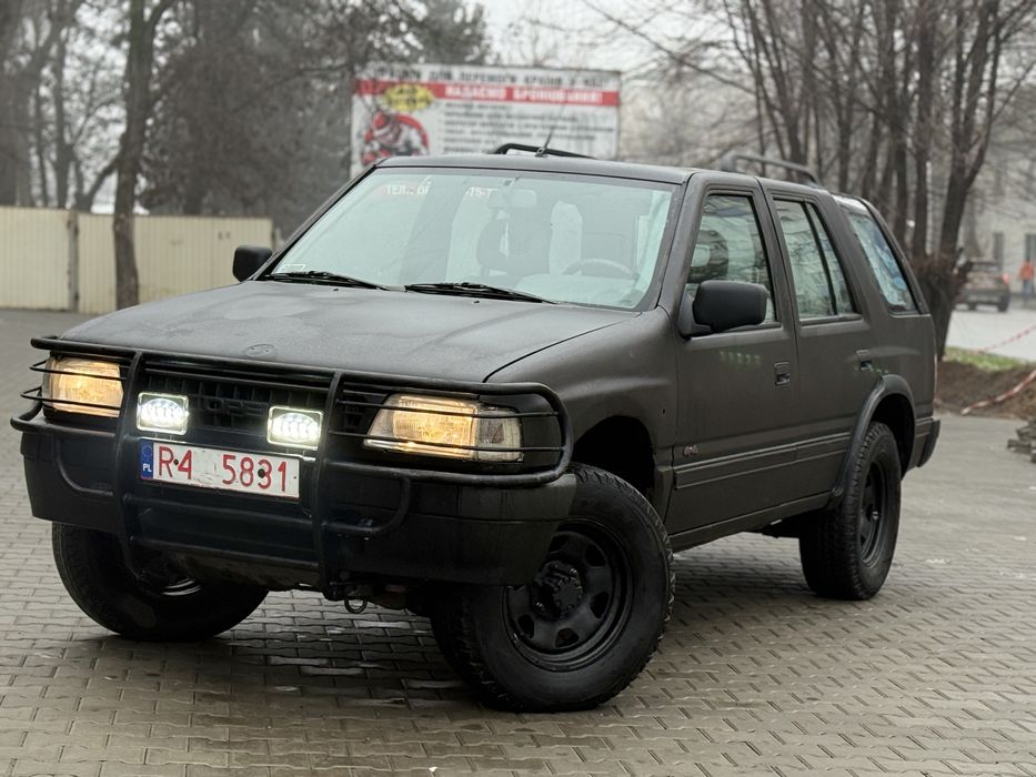 Opel Frontera 4X4 2.3 турбо дизель.