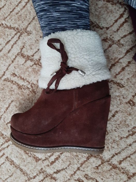 Чоботи жіночі натуральний замш