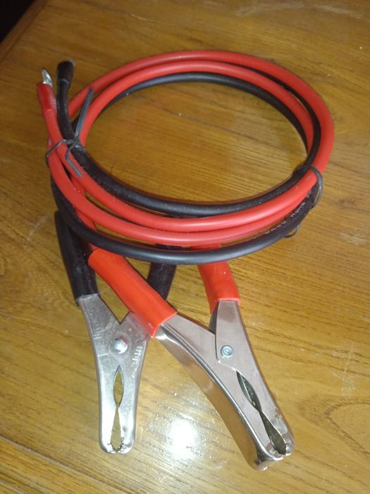 Провода с крокодилами и автомат