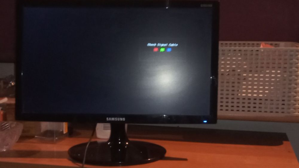 Samsung S19D300NY monitor LCD