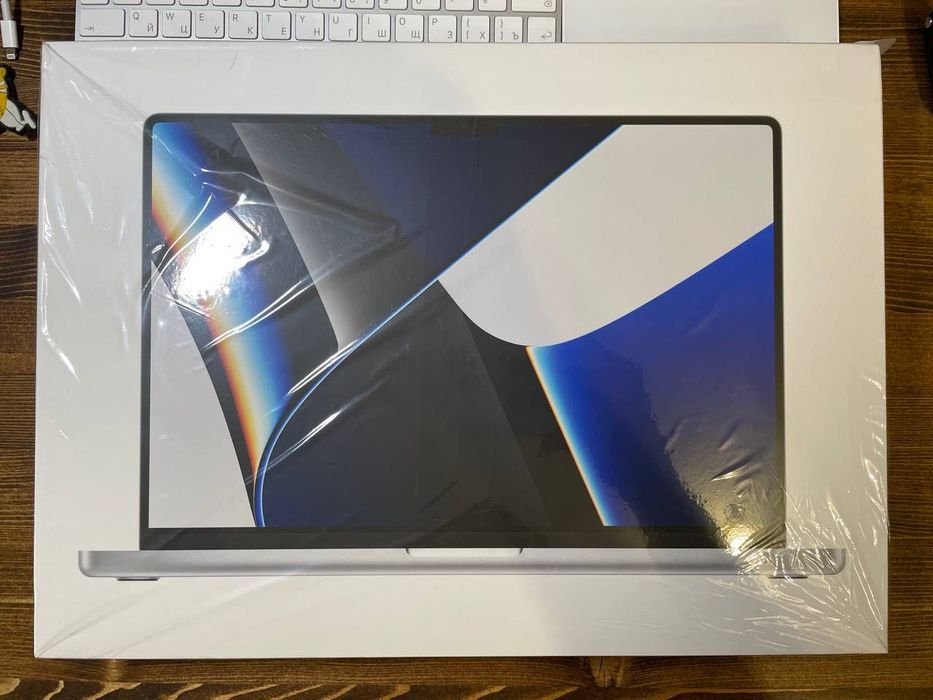 MacBook Pro M1 Max 10CPU 32GPU 32GB 1TB silver RU