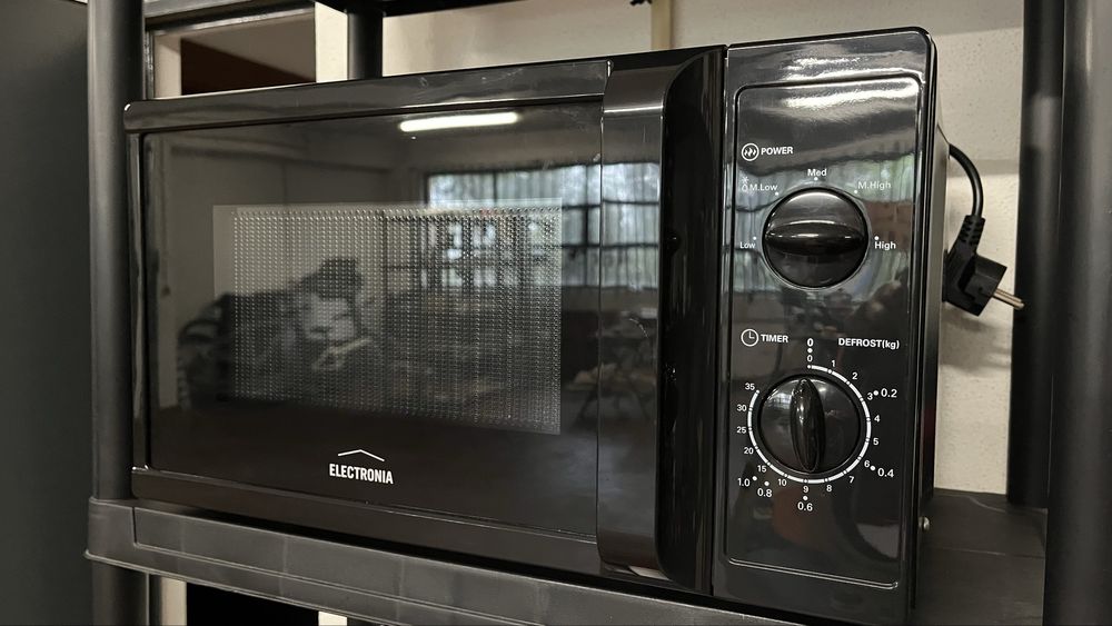 Microondas Electronia semi novo 20L 700W