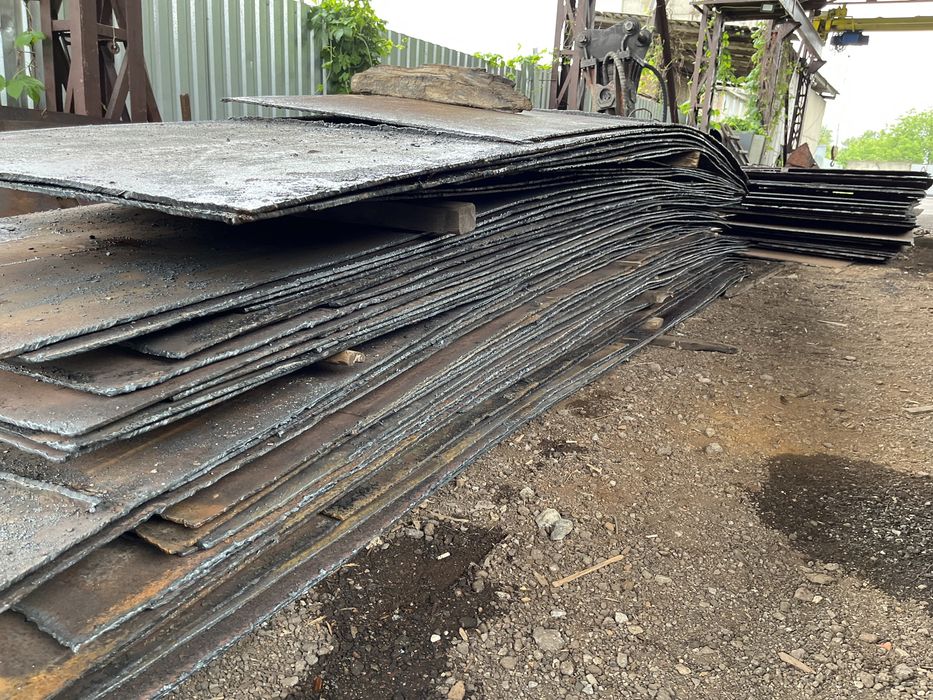 Листи метал 4,6,8,10,12,14,16мм