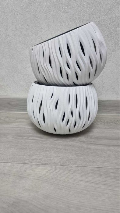 Самополивні горщики для гнотового поливу