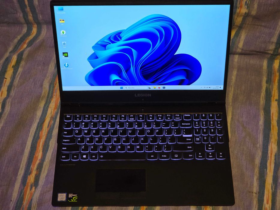 Laptop Lenovo Legion Y530-15ich, stan idealny, i5-8300H, GTX 1050 4GB, 16GB RAM, SSD 512GB