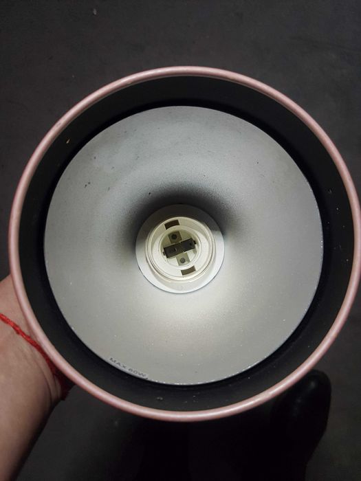 Apliques em metal rosa