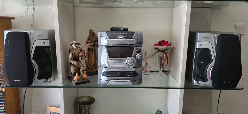 Aparelhagem Panasonic SA-AK45 - 5 CDs e leitor cassetes com oferta