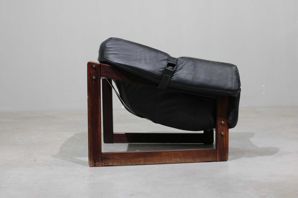 Par de poltronas Percival Lafer em couro | Design Brasileiro