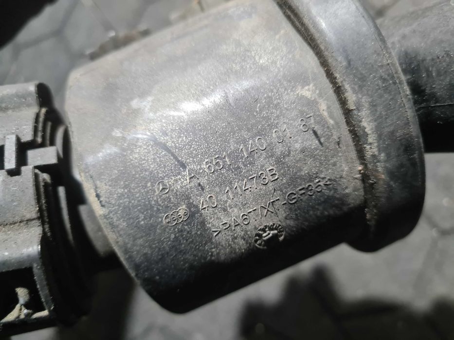 Mercedes Vito 639 tłumik szmerów rura powietrza