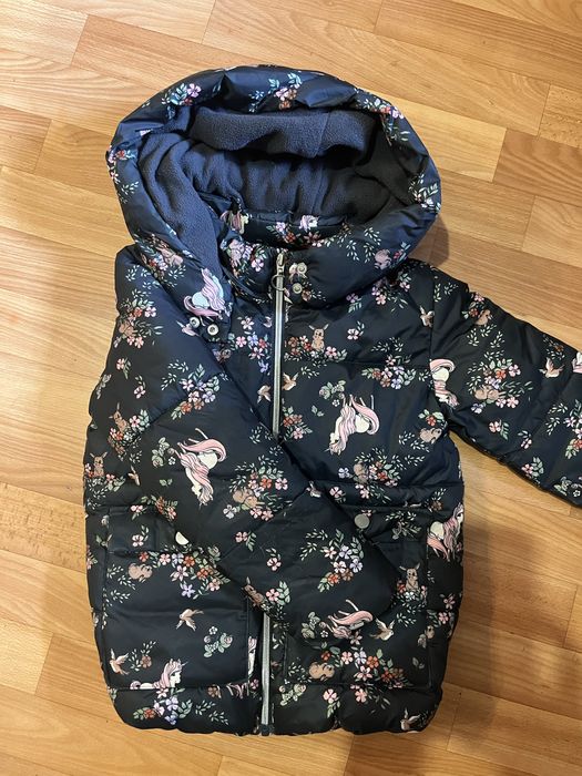 Курточка H&M на девочку. рост 122 (6 лет) золодная осень