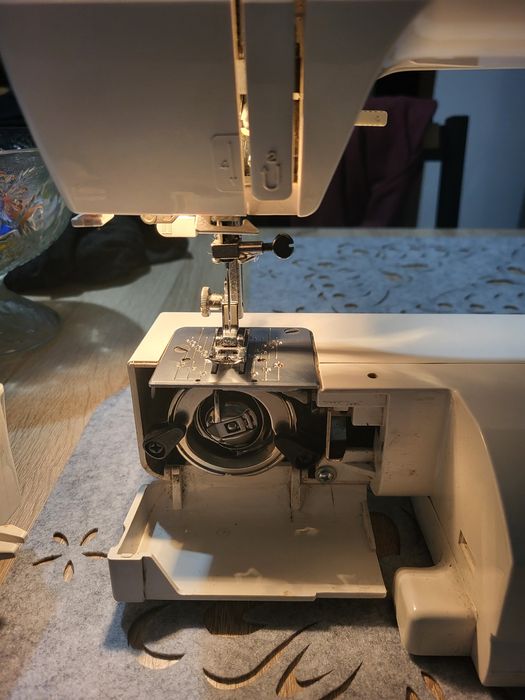 Maszyna do szycia  elen 2130