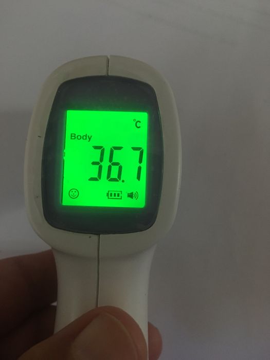 Termometro digital infravermelhos novo