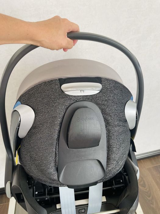 авто кресло ,CYBEX Cloud Z + База