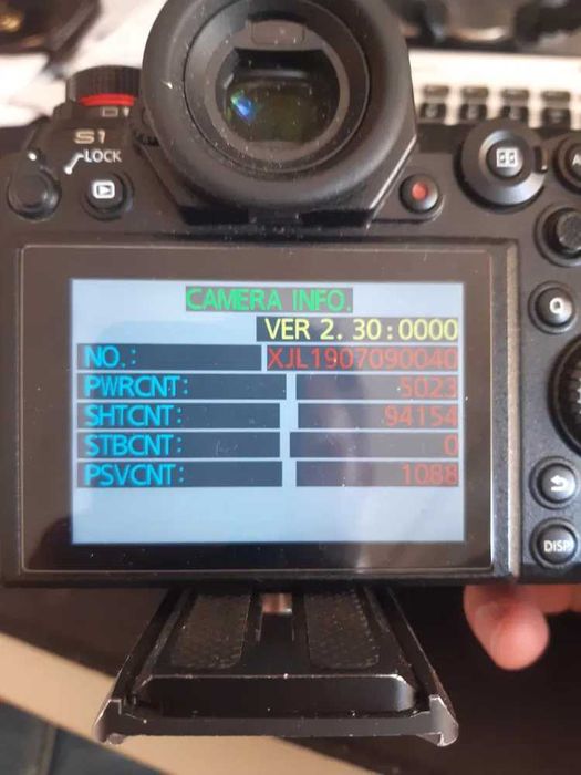 Panasonic Lumix S1 + 3 baterie + Vlog