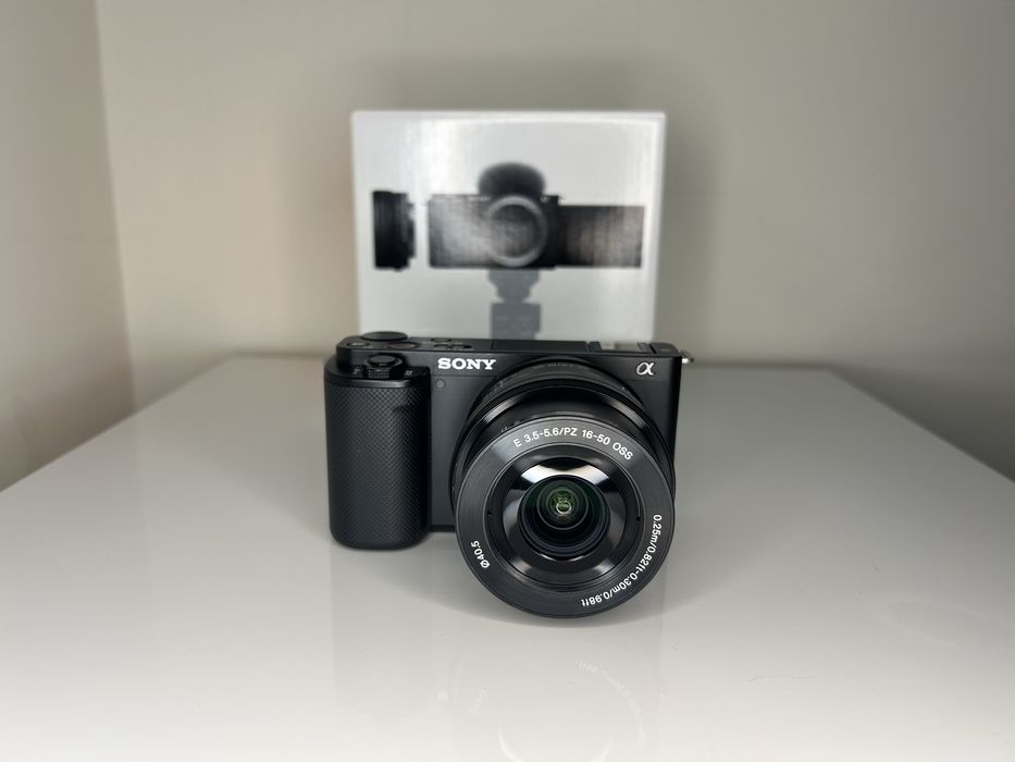 Sony ZV-E10 + Lente 16-50 + SmallRig + 5 Baterias + 2 Carregadores