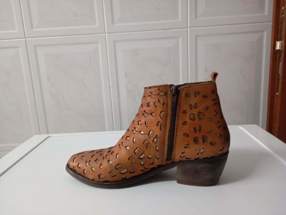 Botins de mulher 39