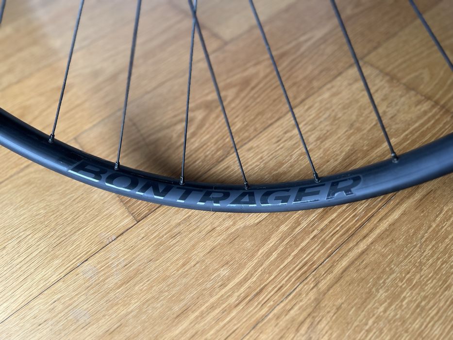 Rodas Bontrager Line TLR 30 Boost com discos + 2 pneus