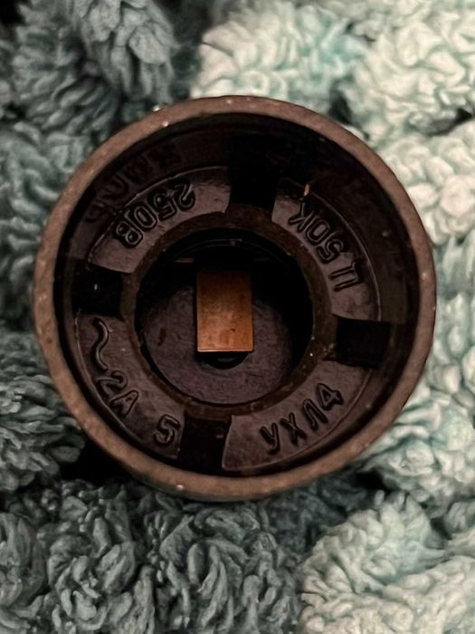 Патрон Е14 - УХЛ4 (подвесной) Цена - за ВСЕ 57шт