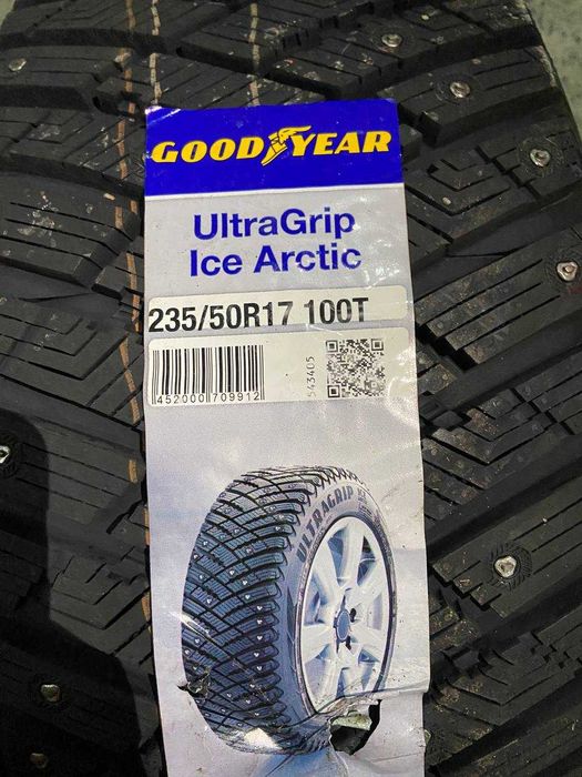 Шини 235/50/17 GOODYEAR ULTRAGRIP ICE ARCTIC 100 шиповані 2025 рік