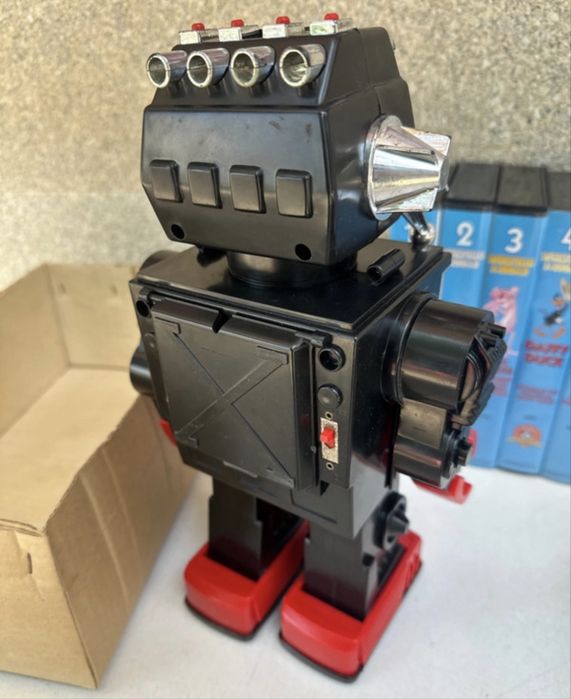 Robot Saturn brinquedo anos. 80