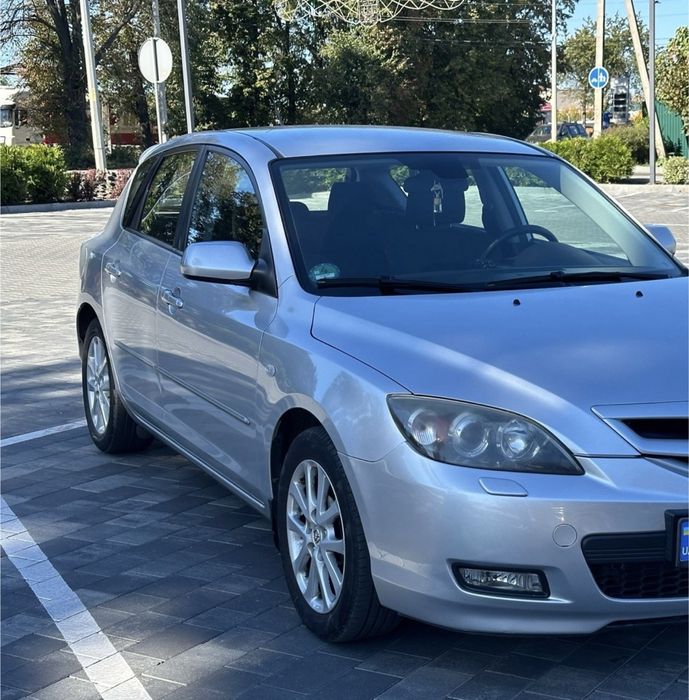 Продам автомобіль MAZDA 3