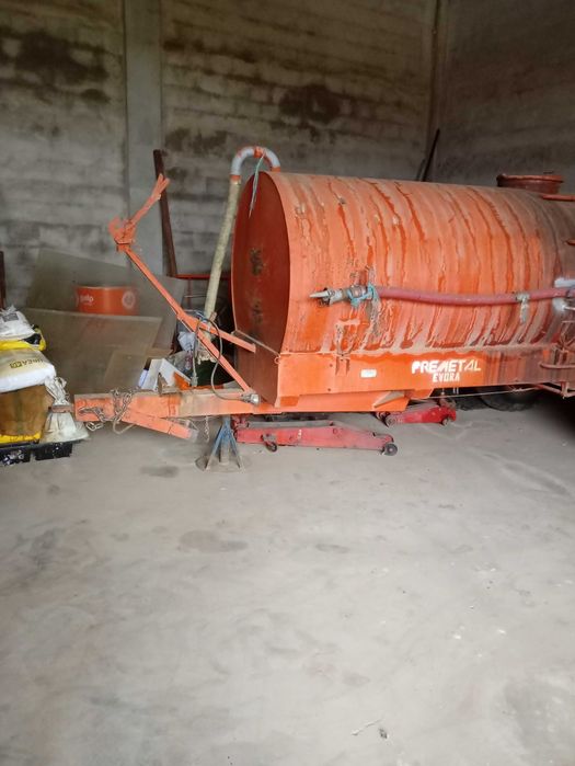 Cisterna/ Deposito agrícola 5000 litros usada - com documentos