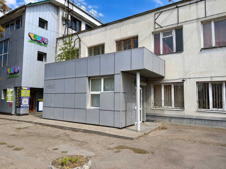 Продам комерційне приміщення. Вул. Біла, 16
