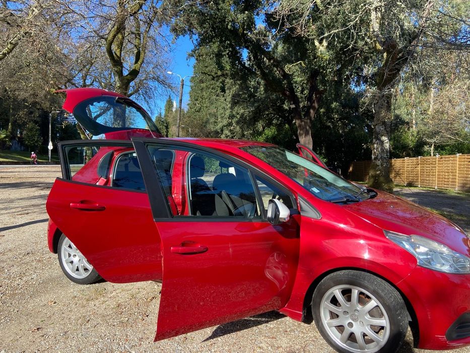 Peugeot 208 Style — photo 2