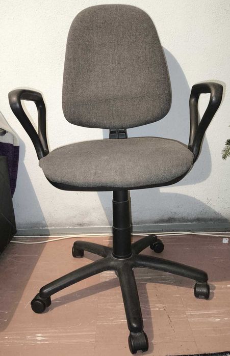 Krzesło komputerowe obrotowe sprzedam
